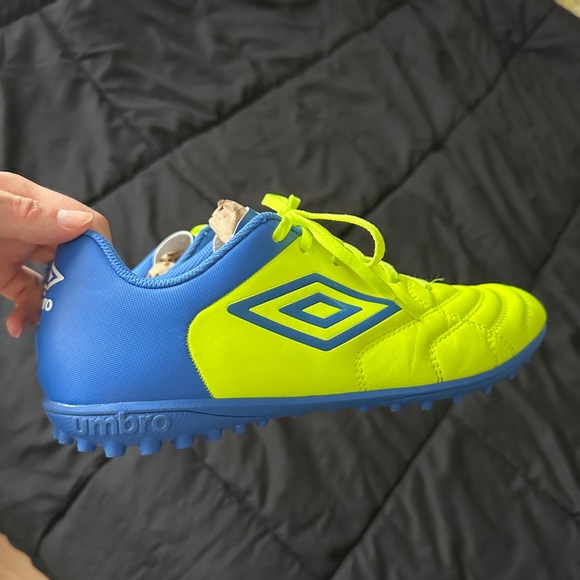 Umbro Neon Yellow and Blue Athletic Shoes - Picture 1 of 4